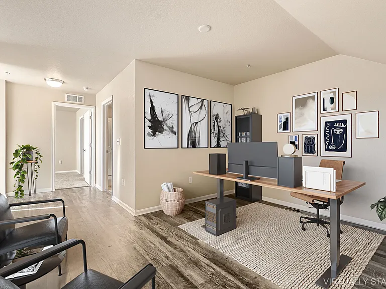 Maple Leaf Townhomes — Photo 6
