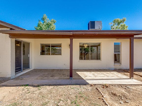 5th image of 2614 W Osage Cir