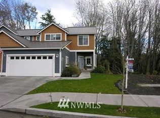 1872 Sakai Village Loop #29, Bainbridge Island, WA 98110