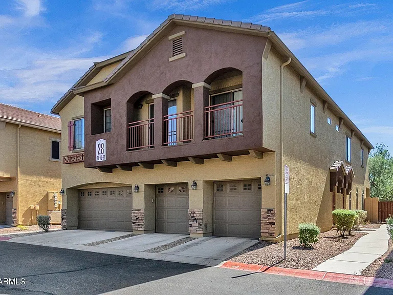 2250 E Deer Valley Rd #80 — Photo 1