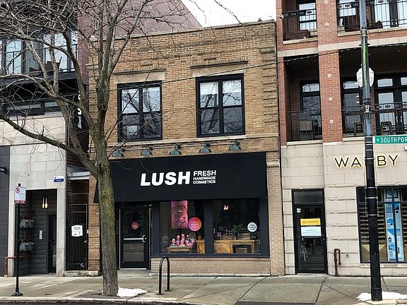 3rd image of 3430 N Southport Ave #2