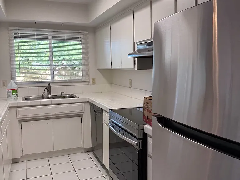 2631 S Evergreen Rd — Photo 6