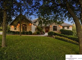 5003 S 238th Cir, Elkhorn, NE 68022