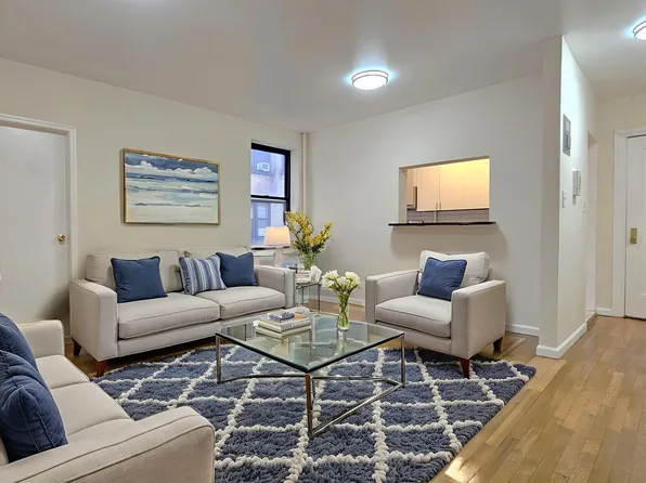 536 Ft Washington Avenue image 1 of 10