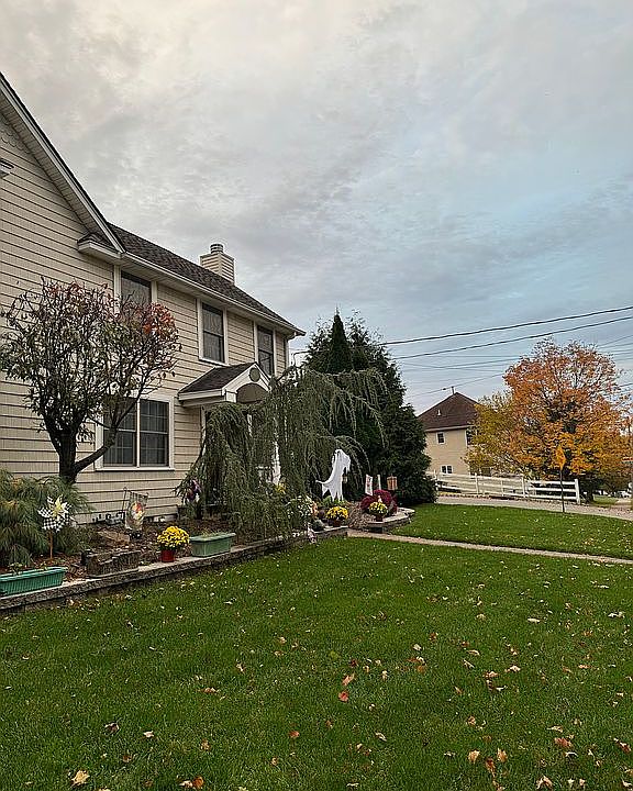 2nd image of 100 Terrace Ave