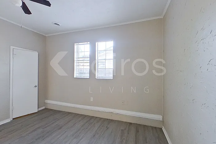 1509 Bell St — Photo 15