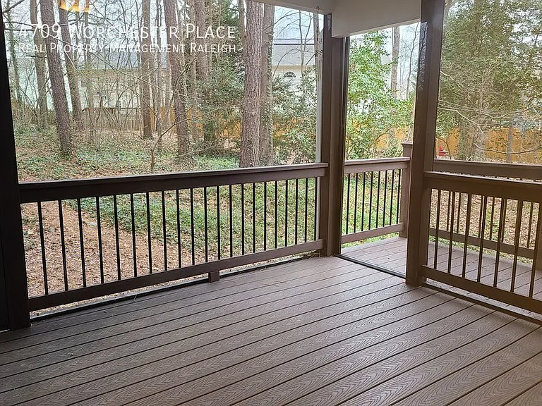 4709 Worchester Pl — Photo 2