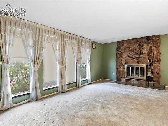 3rd image of 2718 Northridge Dr