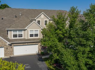 192 River Mist Dr, Oswego, IL 60543