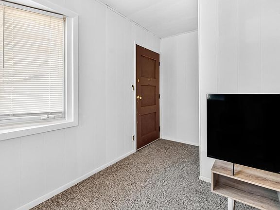 2nd image of 7227 S 37th PLACE