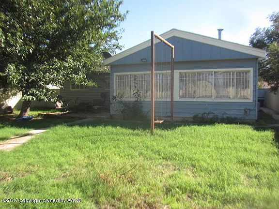 2nd image of 305 Teakwood St