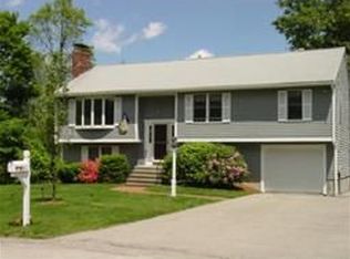 26 Fairview Ln, Weymouth, MA 02190