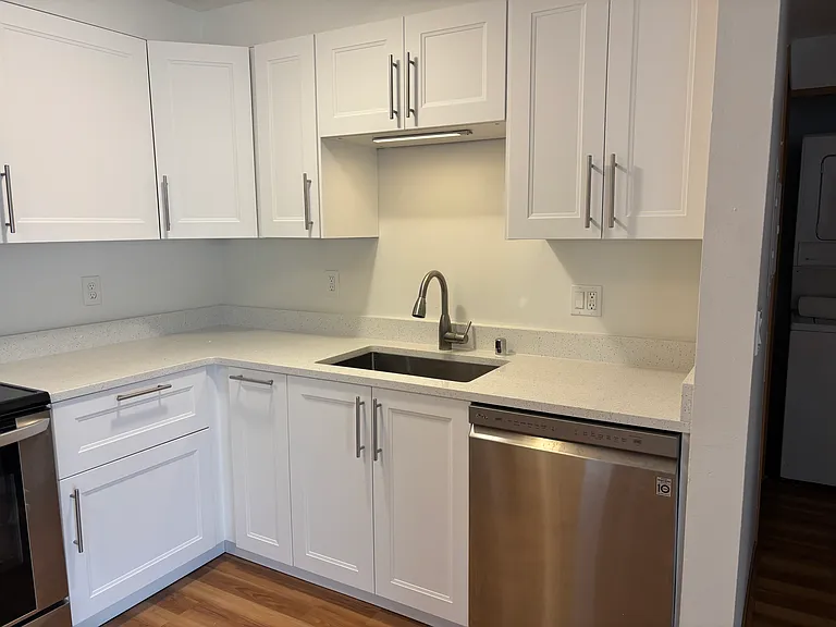 8843 Stone Ave N #1 — Photo 11