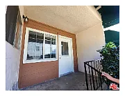 3055 Foothill Blvd Photo 1