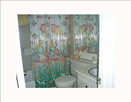 4th image of 114 Harwood #J