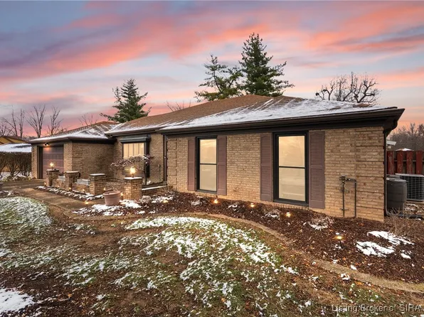 2609 Saint Andrews Road, Jeffersonville, IN 47130