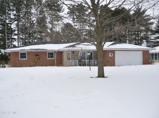 1533 Greenfield Ct, Fremont, OH 43420