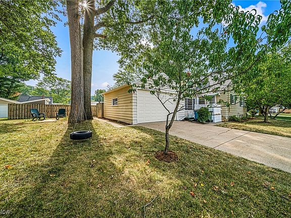 5th image of 22982 Mildred Ave