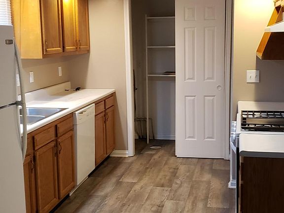 2nd image of 1812 Kraig Dr #1812
