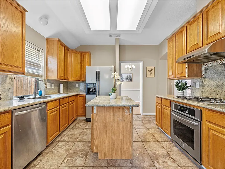 8619 Bridge Park Dr — Photo 16