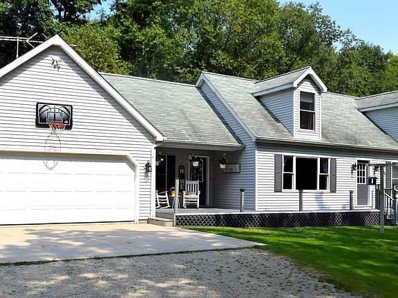 2nd image of 1069 El Camino Grande Dr