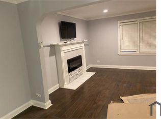 8100 S Escanaba Ave #1, Chicago, IL 60617