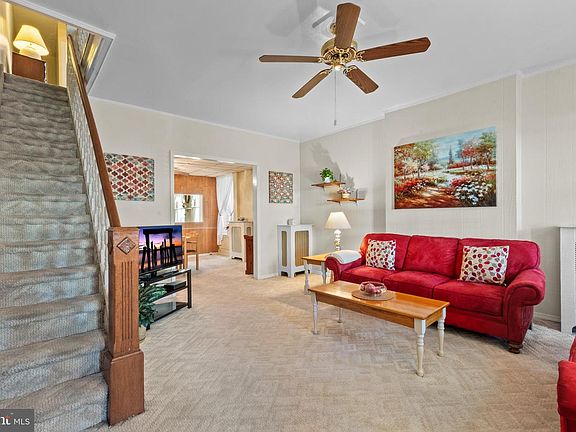 5th image of 4227 Pechin St