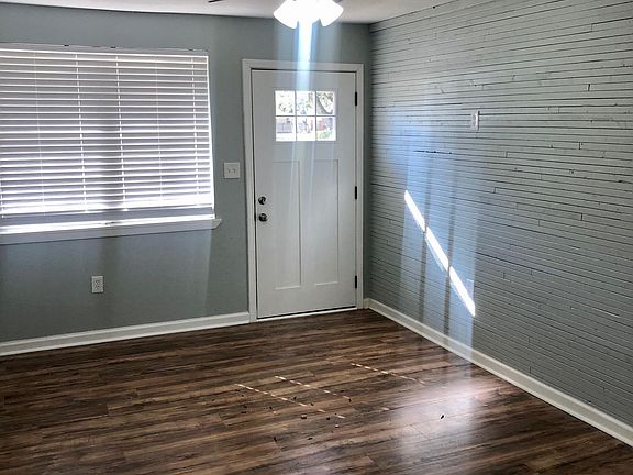 5th image of 5011 Kennedy Dr
