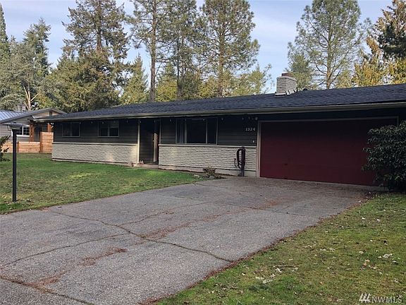 2nd image of 1324 Homann Dr SE