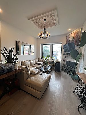 1st image of 78 Christopher St #12