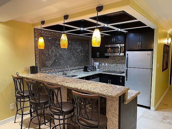 3rd image of 500 Padre Blvd #504