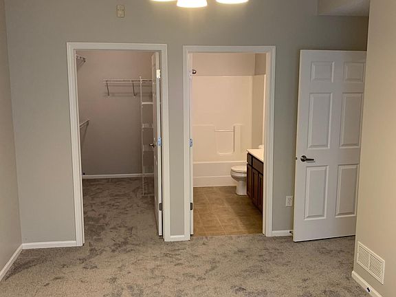 5th image of 10325 Essex Dr Unit 7