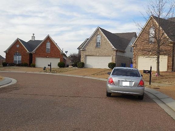 4th image of 7150 Queens Crown Ct