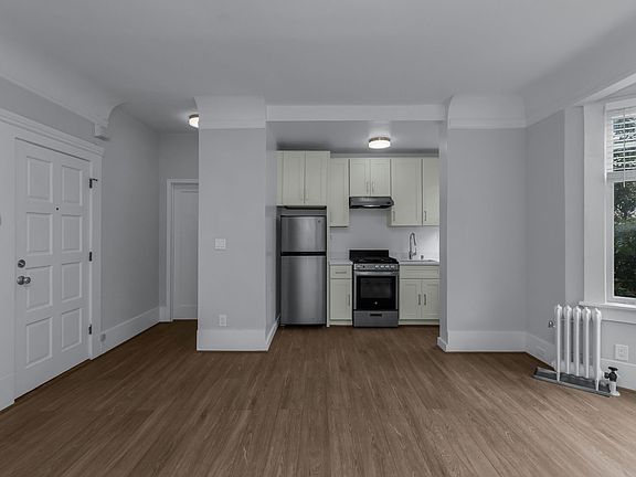 4th image of 1700 Bush St APT 3