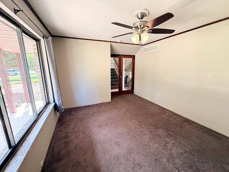11849 Ontario Dr — Photo 12