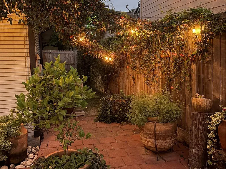 610 Northwood St — Photo 1
