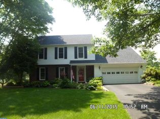 356 Burgundy Ln, Newtown, PA 18940