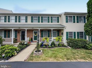 275 Robin Hill Cir, York, PA 17404