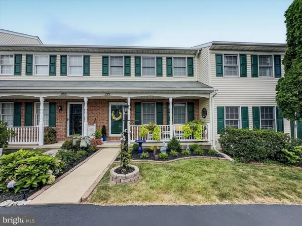 275 Robin Hill Cir, York, PA 17404
