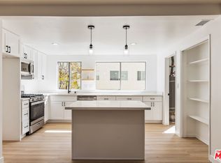 11260 Overland Ave APT 2C, Culver City, CA 90230