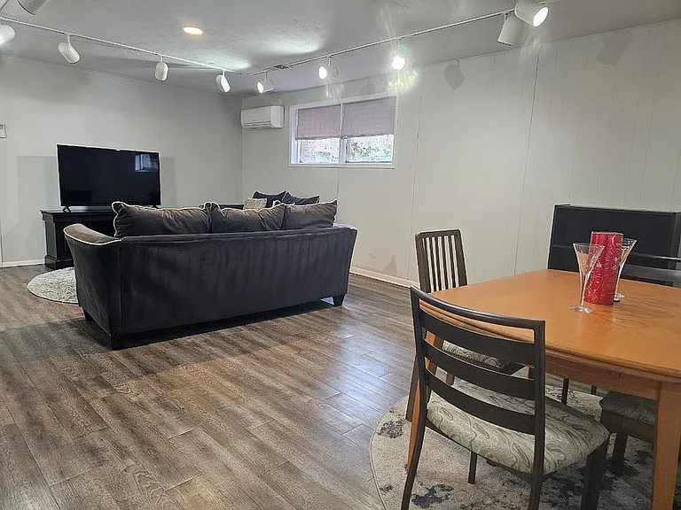1217 Edgevale Rd #BASEMENT — Photo 4