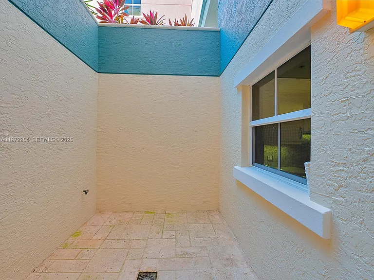 2051 SE 3rd St #Townhouse 11 — Photo 54
