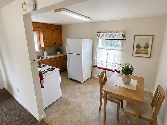 3rd image of 38A Middle Spring Rd