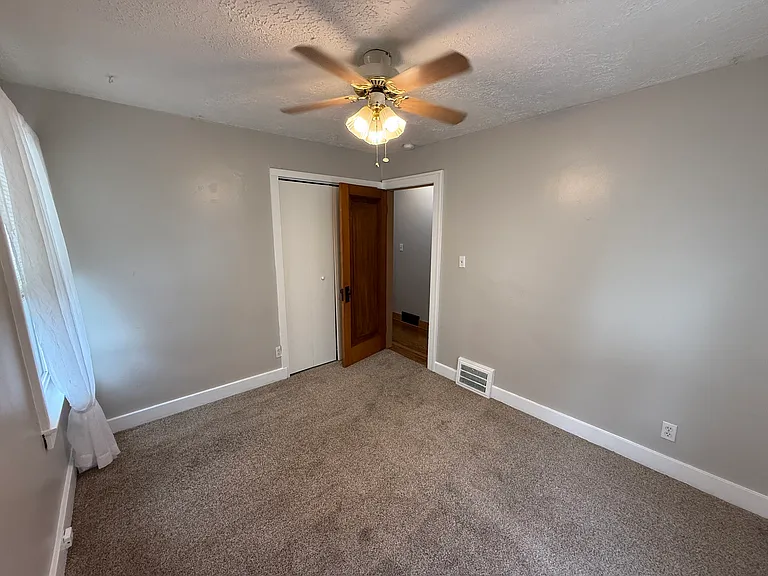 8369 Harding Ave — Photo 12