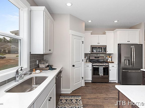 3rd image of 6113 Harmon Green Ave #34