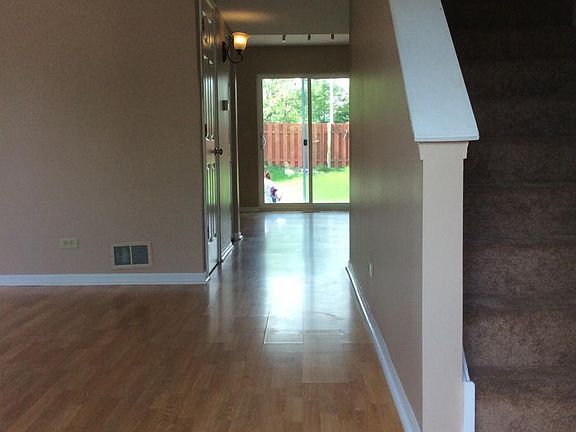 4th image of 5375 Lansbury Cir