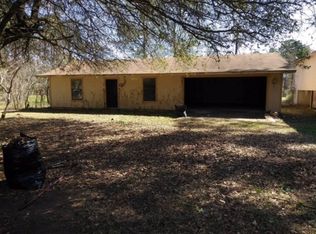 109 W Priscilla Ln, Lone Star, TX 75668