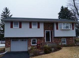 8013 Valley View Rd, Northampton, PA 18067