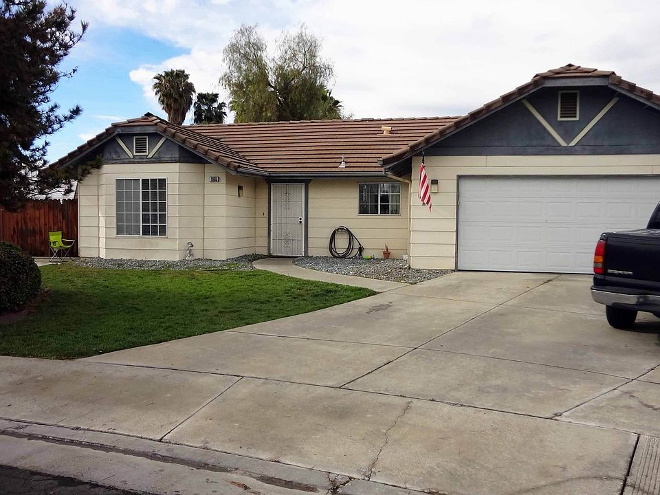 2nd image of 1965 Roland Dr