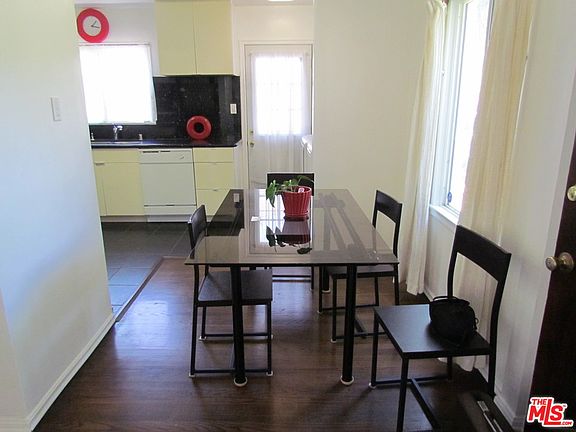 3rd image of 3841 Globe Ave